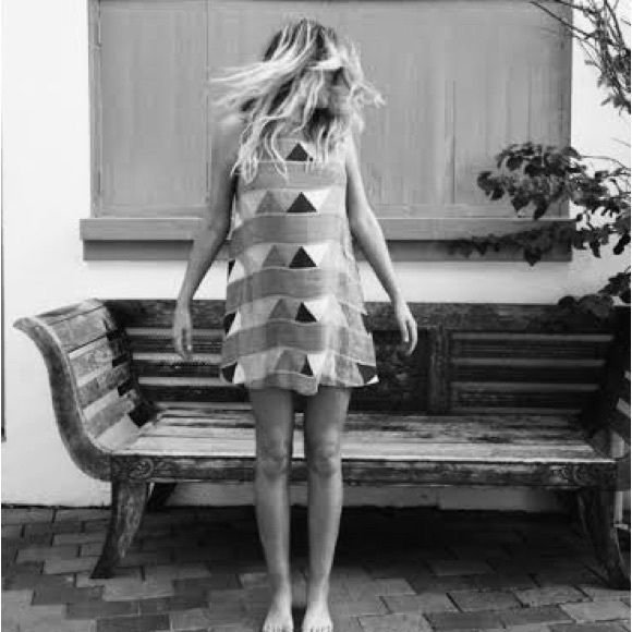 MISTER ZIMI Juanita Sleeveless Tina Geometric Triangle Print Shift Dress - Picture 9 of 16